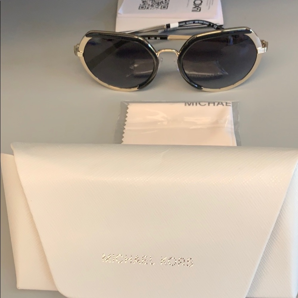 Michael Kors lbiza 0MK1034 sunglasses - Picture 5 of 6